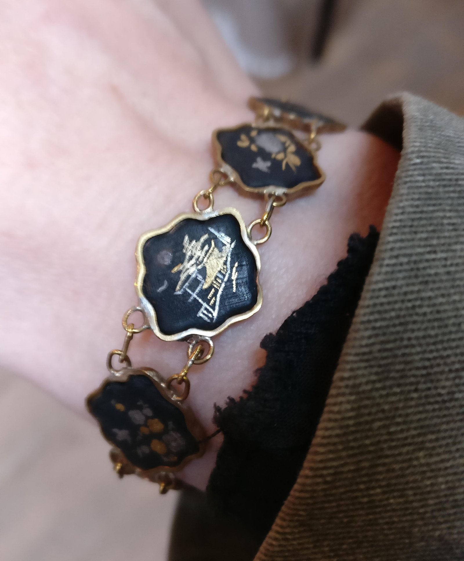 Bracelet